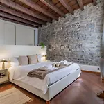 Duomo 3 Floors Penthouse * 코모