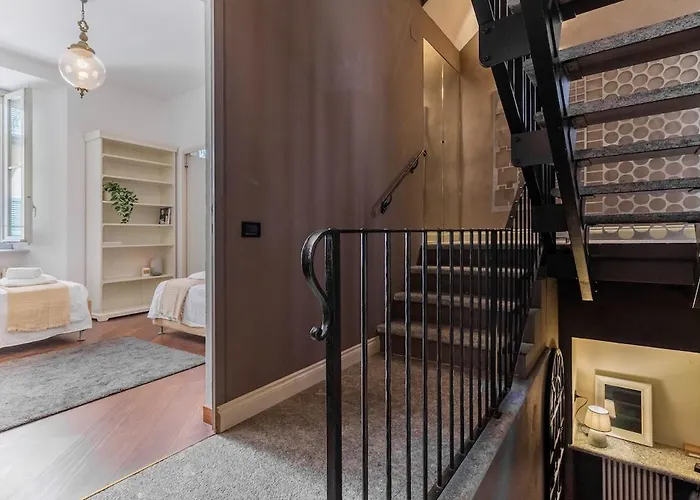 Duomo 3 Floors Penthouse コモ